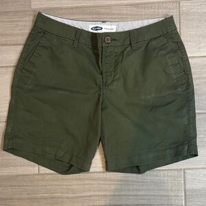 Old Navy Dark Green Women’s Flat Front Shorts